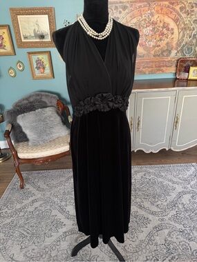 Vintage Style Black Halter Top Bodice w Velvet Skirt and Floral w Beading Waist